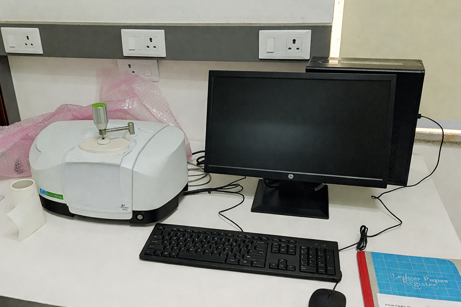 FTIR Spectrometer